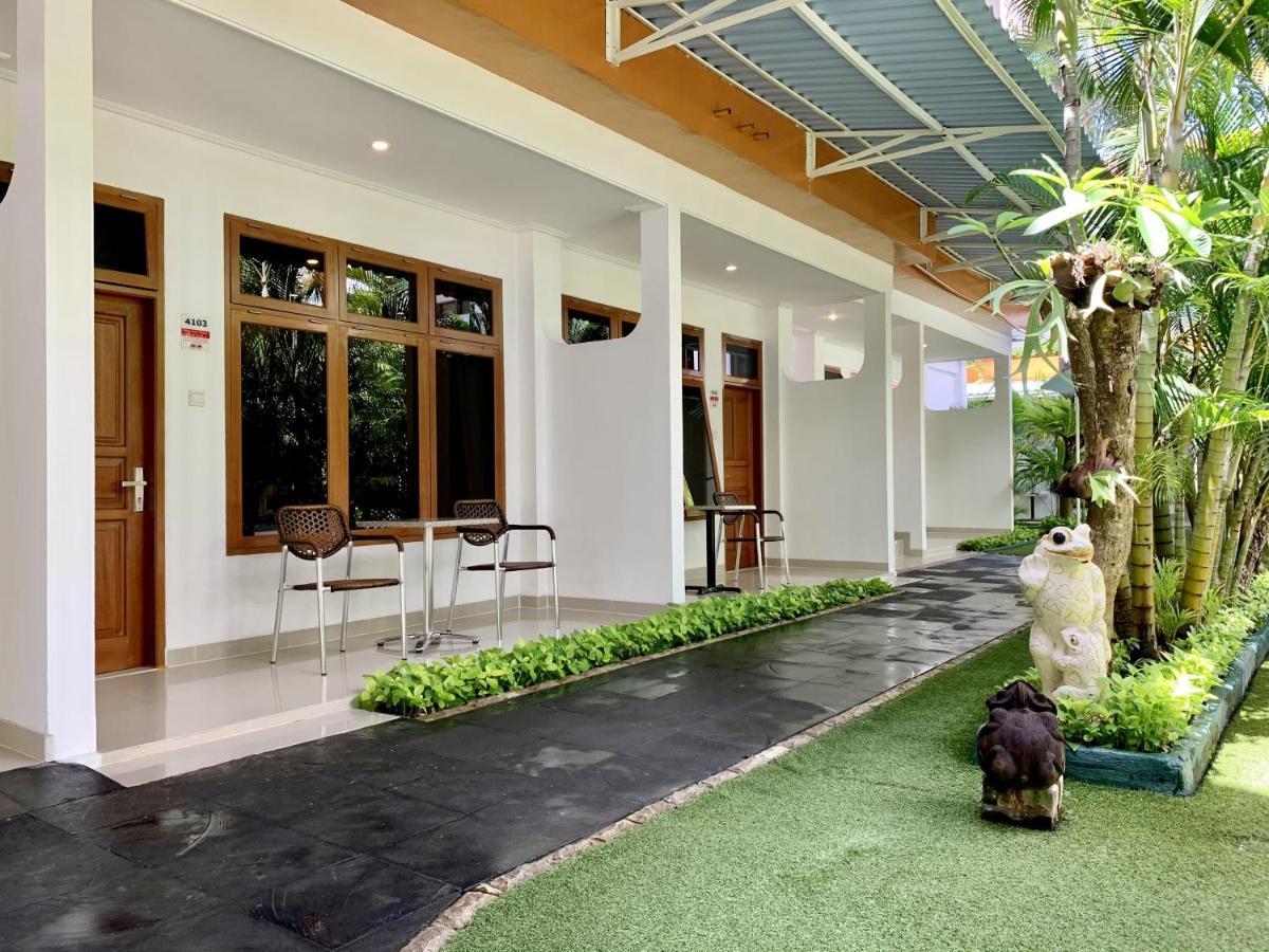 Febri's Hotel&Spa Kuta Lombok Exterior foto