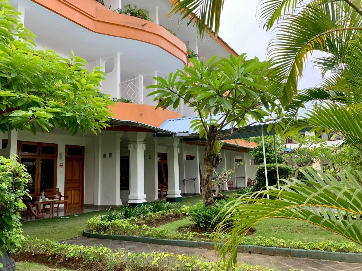 Febri's Hotel&Spa Kuta Lombok Exterior foto