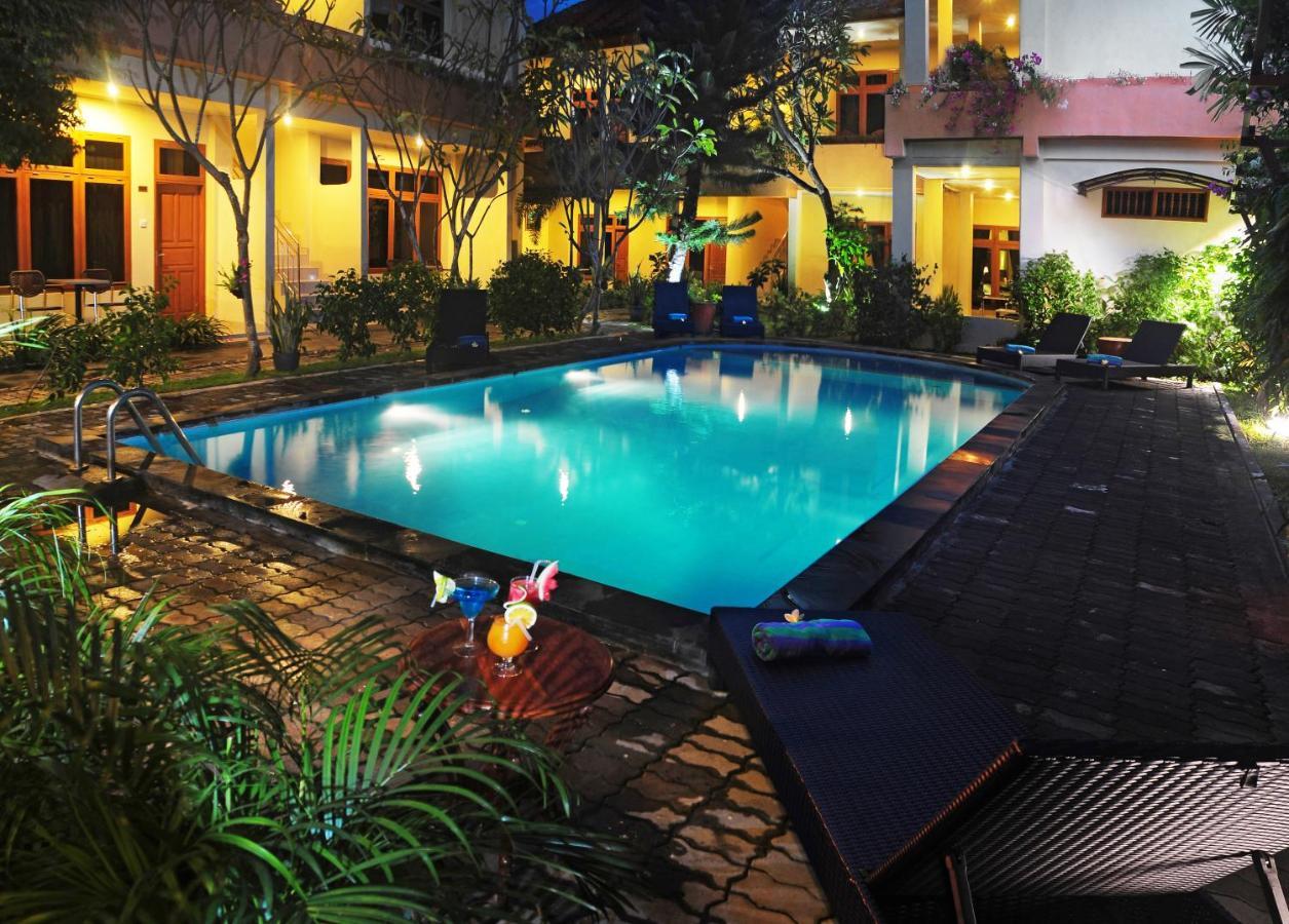 Febri's Hotel&Spa Kuta Lombok Exterior foto