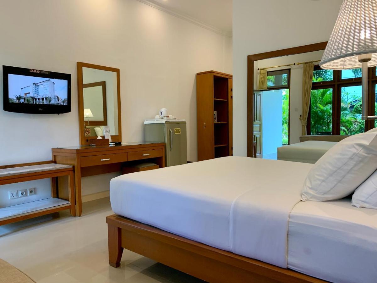 Febri's Hotel&Spa Kuta Lombok Exterior foto